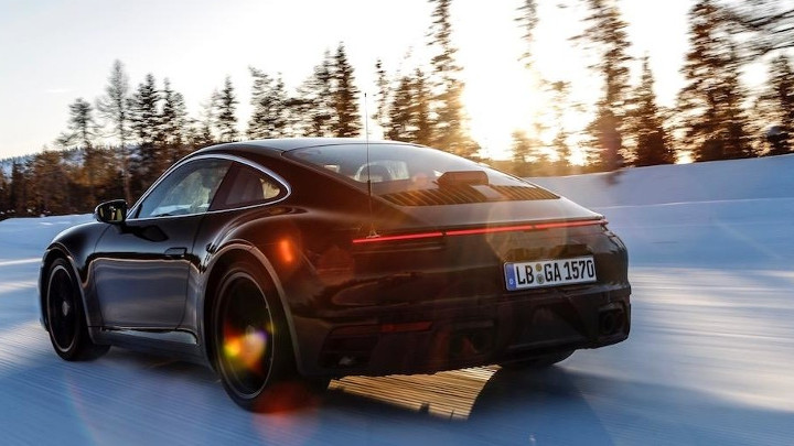 Nouvelle Porsche 911 Lateral